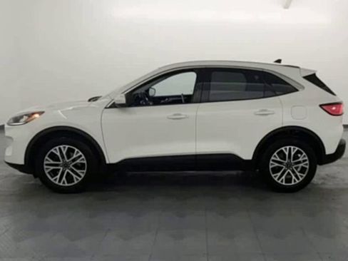 Used 2022 Ford Escape SEL image 5