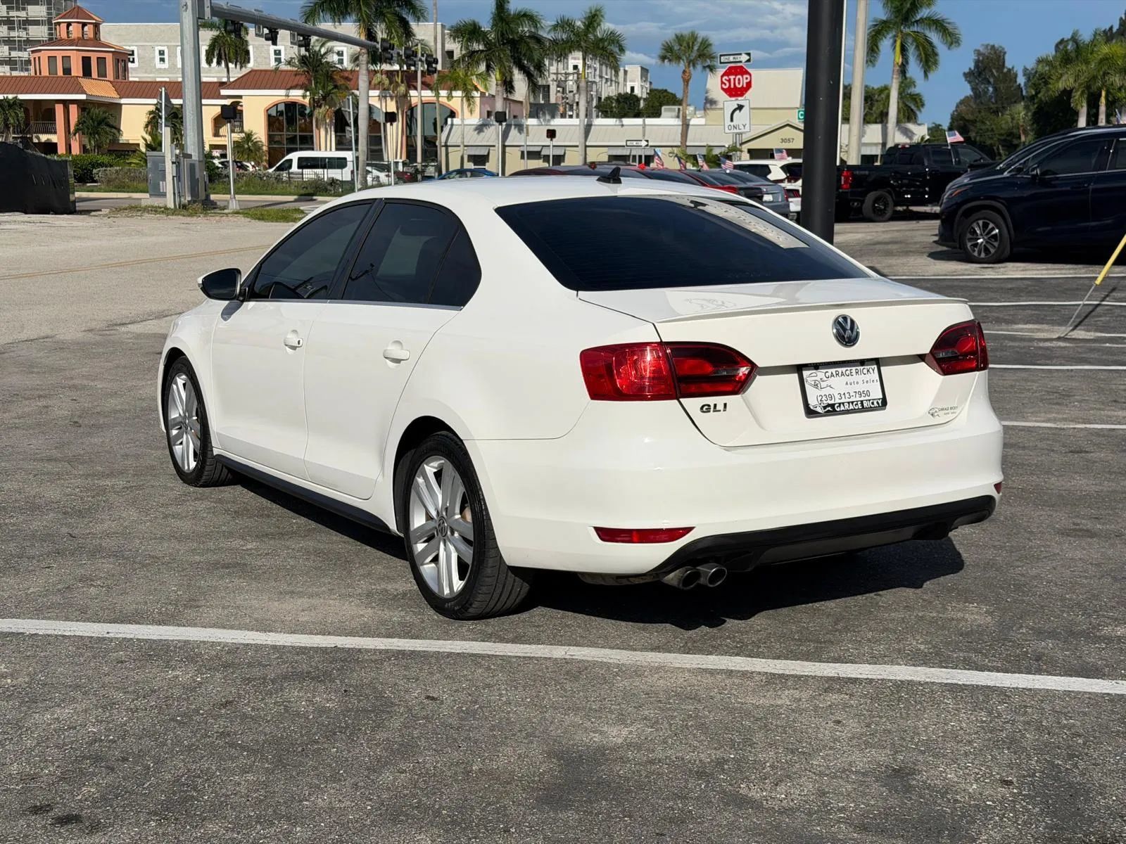 Used 2012 Volkswagen Jetta GLI FWD image 7