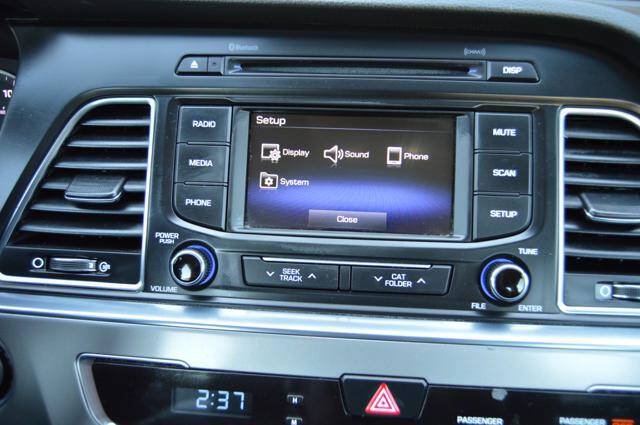 Used 2015 Hyundai Sonata Sport w/ Option Group 03 FWD image 21