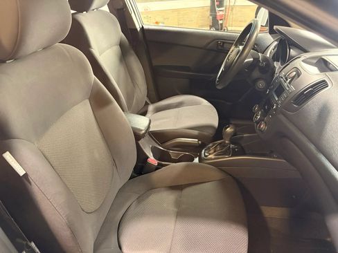Used 2012 Kia Forte EX FWD image 20