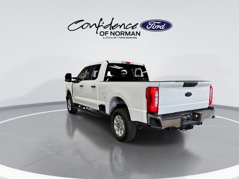 Used 2024 Ford F250 XLT image 6