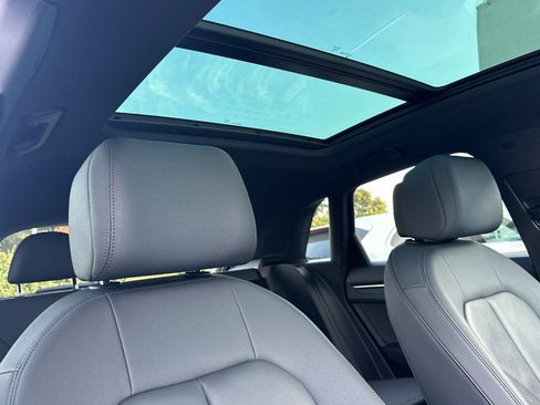 Used 2024 Audi Q3 2.0T Premium image 15