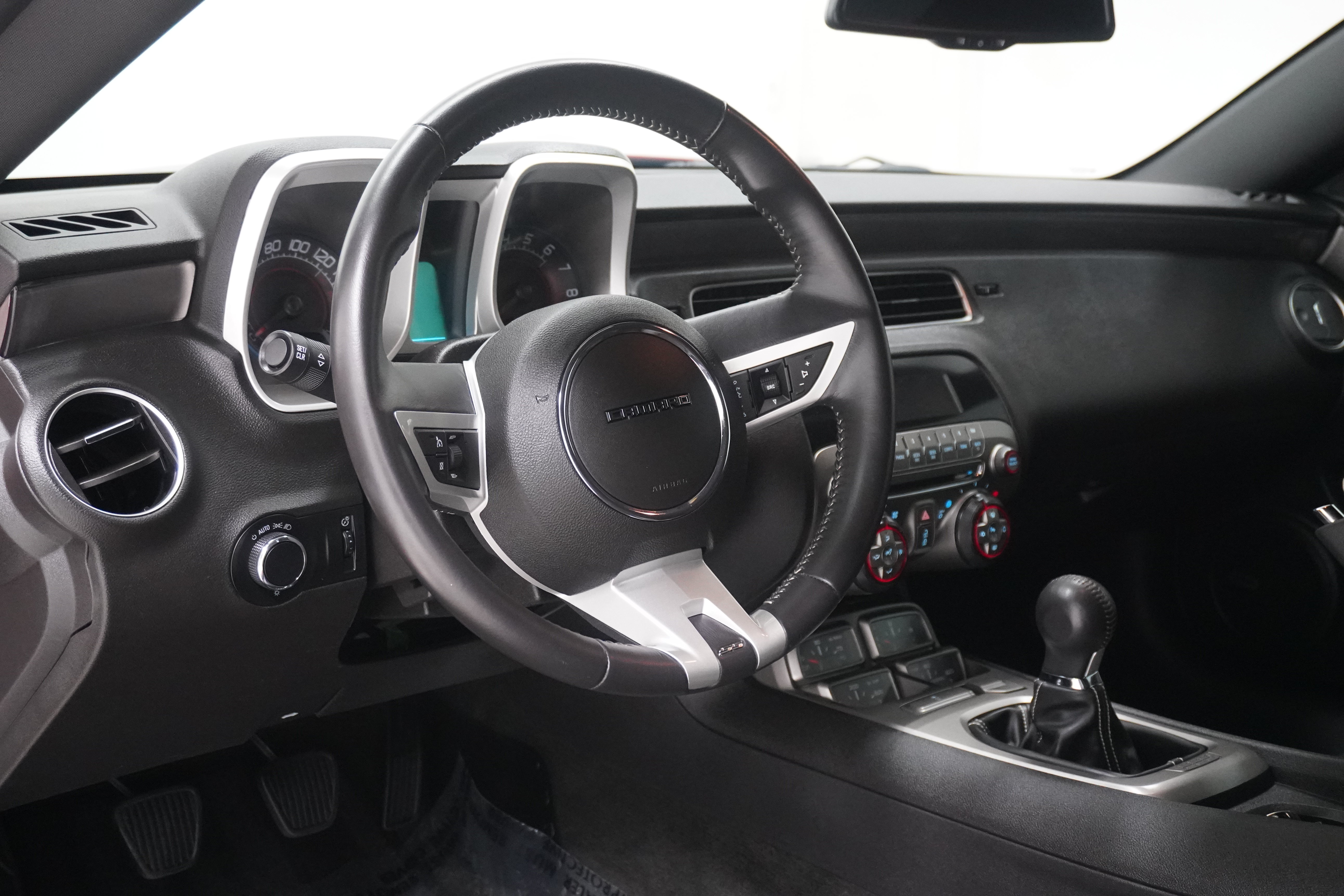 Used 2010 Chevrolet Camaro SS w/ RS Package RWD image 10