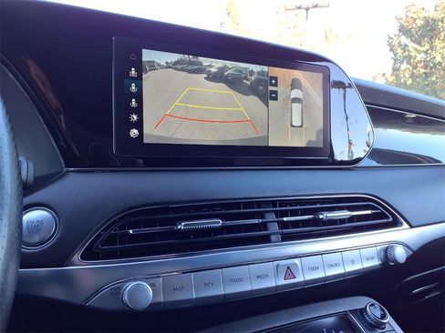 Used 2022 Hyundai Palisade Calligraphy w/ Winter Package image 17