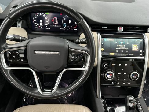 Used 2021 Land Rover Discovery Sport SE image 29
