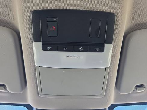 Used 2025 Nissan Rogue SV FWD image 7