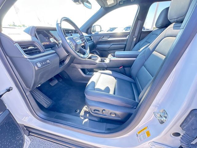 Used 2026 GMC Terrain Elevation w/ Elevation Premium Package FWD image 10