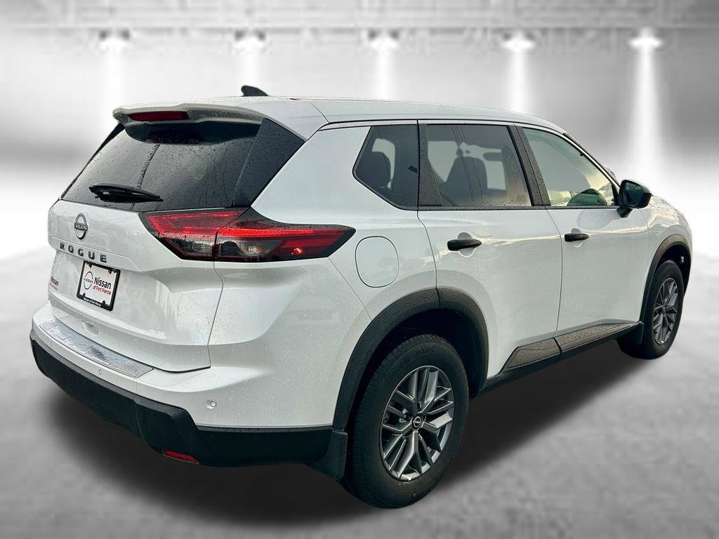Certified 2025 Nissan Rogue S FWD image 6
