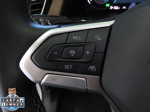 Used 2025 Volkswagen Atlas SE image 15