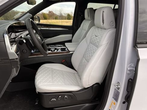 Certified 2026 Cadillac Escalade Platinum Sport w/ LPO, ONYX Package image 24