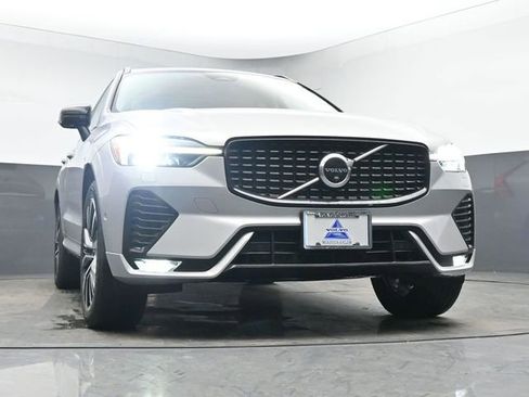Used 2023 Volvo XC60 B5 Plus w/ Protection Package Premier image 10