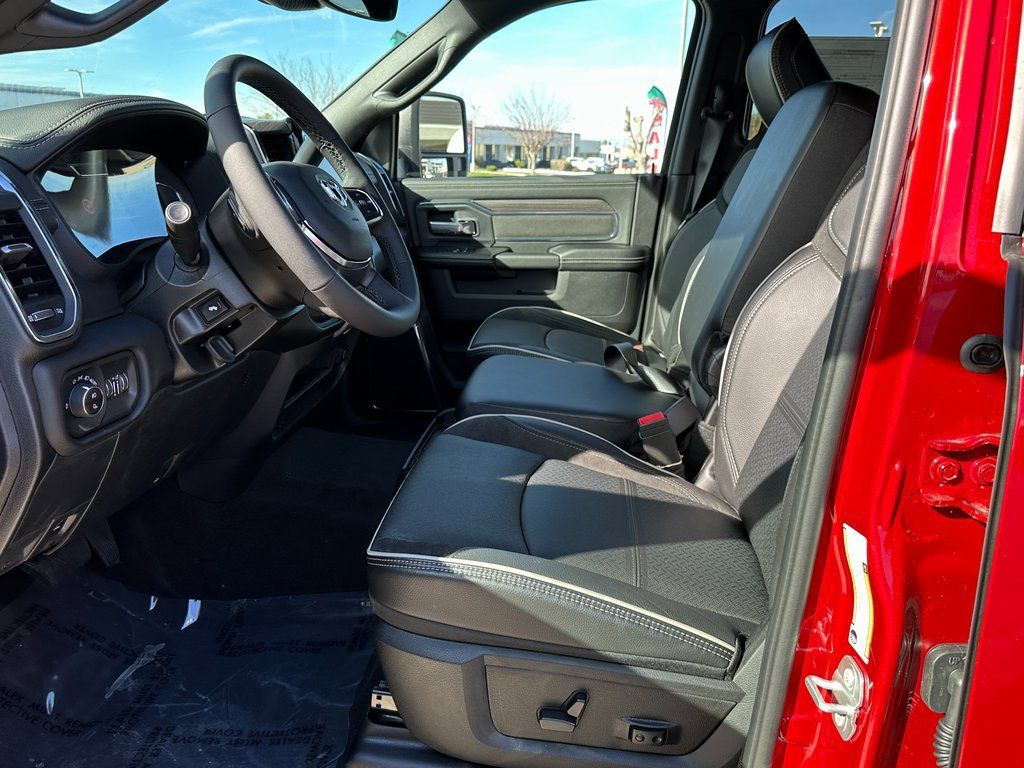 New 2026 RAM 3500 Laramie AWD/4WD image 14