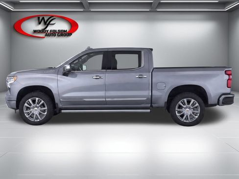 Used 2025 Chevrolet Silverado 1500 High Country w/ High Country Premium Package AWD/4WD image 7