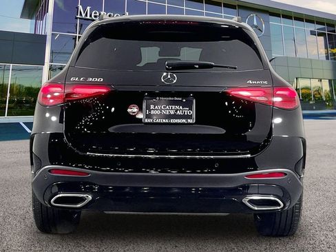 Used 2026 Mercedes-Benz GLC 300 4MATIC image 4