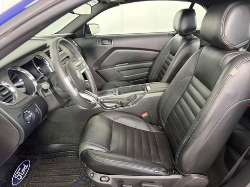 Used 2014 Ford Mustang Convertible w/ Equipment Group 102A RWD image 11