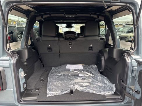 New 2026 Jeep Wrangler Unlimited Rubicon 392 image 25