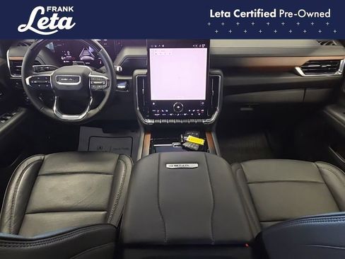 Used 2026 GMC Yukon Denali w/ Advanced Technology Package AWD/4WD image 17
