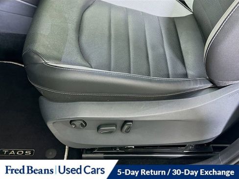Used 2023 Volkswagen Taos SEL image 21