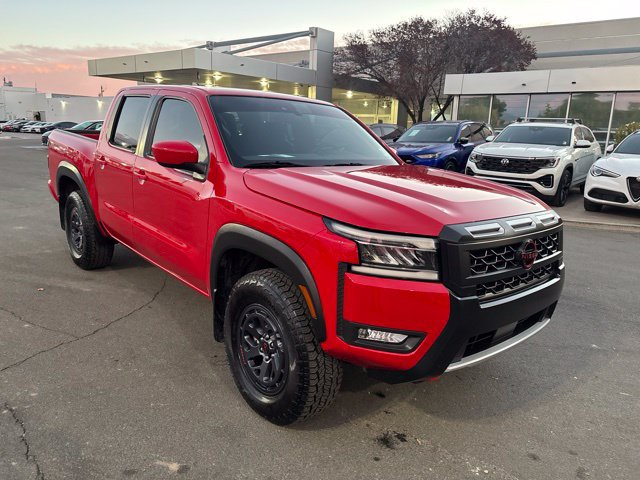 Used 2025 Nissan Frontier PRO-4X AWD/4WD image 4