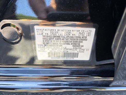 Used 2025 Nissan Versa SV FWD image 27