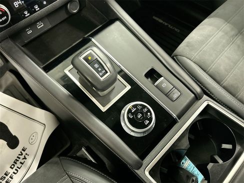 Used 2023 Mitsubishi Outlander SE image 18