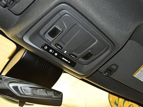 Used 2022 Chevrolet Silverado 1500 LT image 27