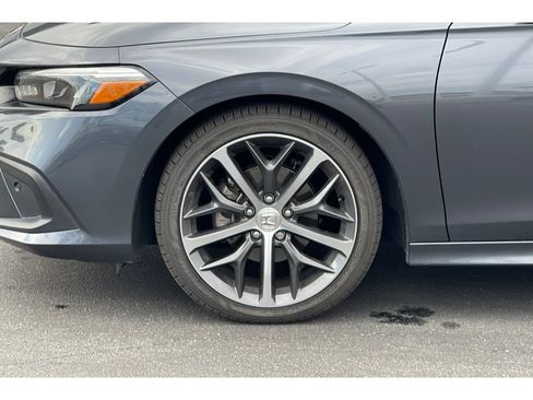 Used 2023 Honda Civic Touring image 10