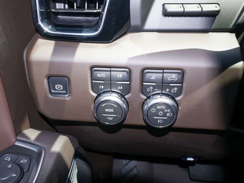 New 2026 GMC Sierra 1500 Denali AWD/4WD image 26