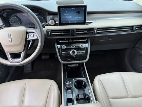 Used 2022 Lincoln Corsair FWD image 18