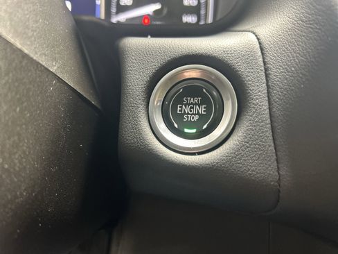 Certified 2021 GMC Yukon SLT w/ SLT Luxury Plus Package image 18