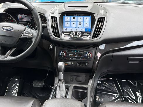 Used 2018 Ford Escape Titanium w/ Ford Safe & Smart Package AWD/4WD image 18