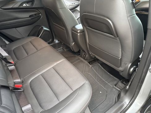 Used 2023 Chevrolet TrailBlazer RS w/ Sun and Liftgate Package image 23