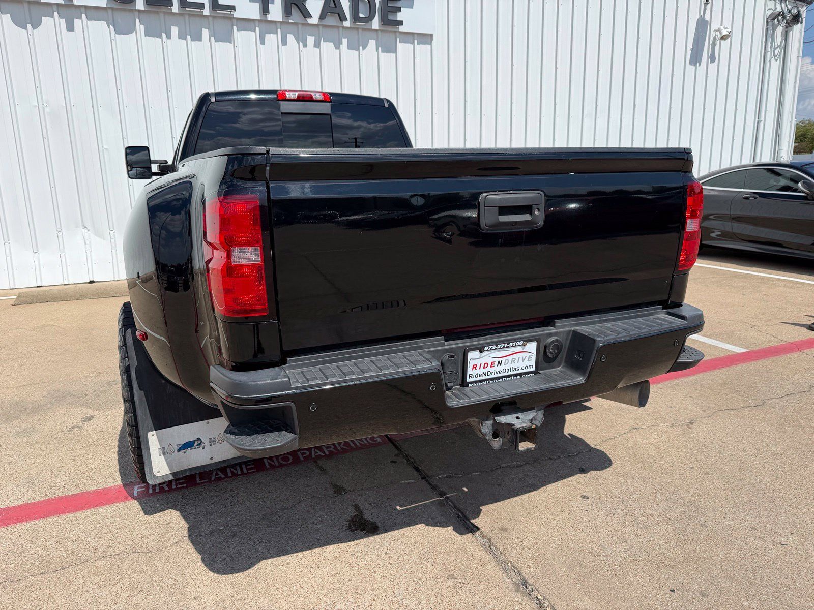 Used 2019 Chevrolet Silverado 3500 High Country w/ Duramax Plus Package AWD/4WD image 5