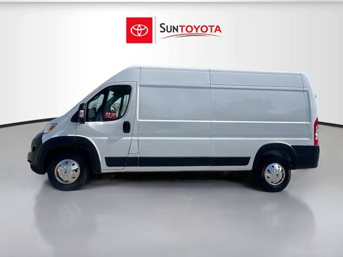 Used 2025 RAM ProMaster 2500 w/ Convenience Group FWD image 7