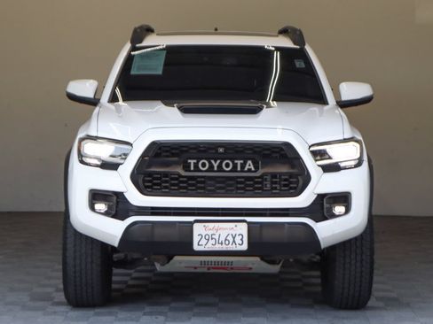 Used 2021 Toyota Tacoma TRD Pro AWD/4WD image 4
