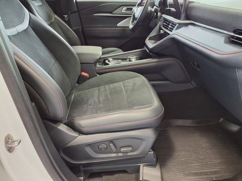 New 2025 Ford Explorer ST w/ Sun And Sound Package image 8