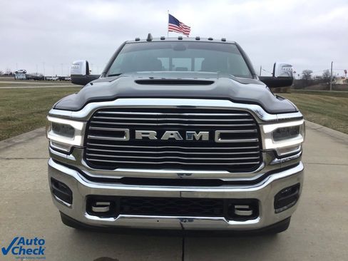 Used 2023 RAM 3500 Laramie image 9