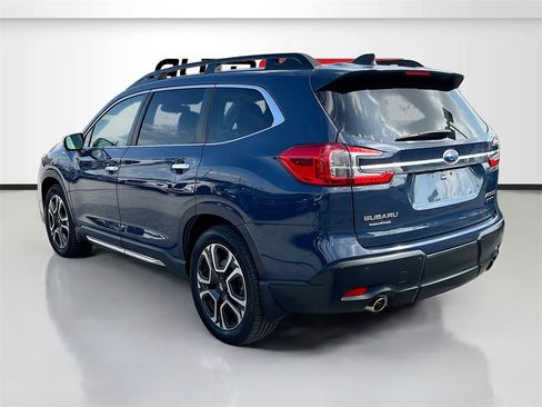 Used 2023 Subaru Ascent Touring image 5