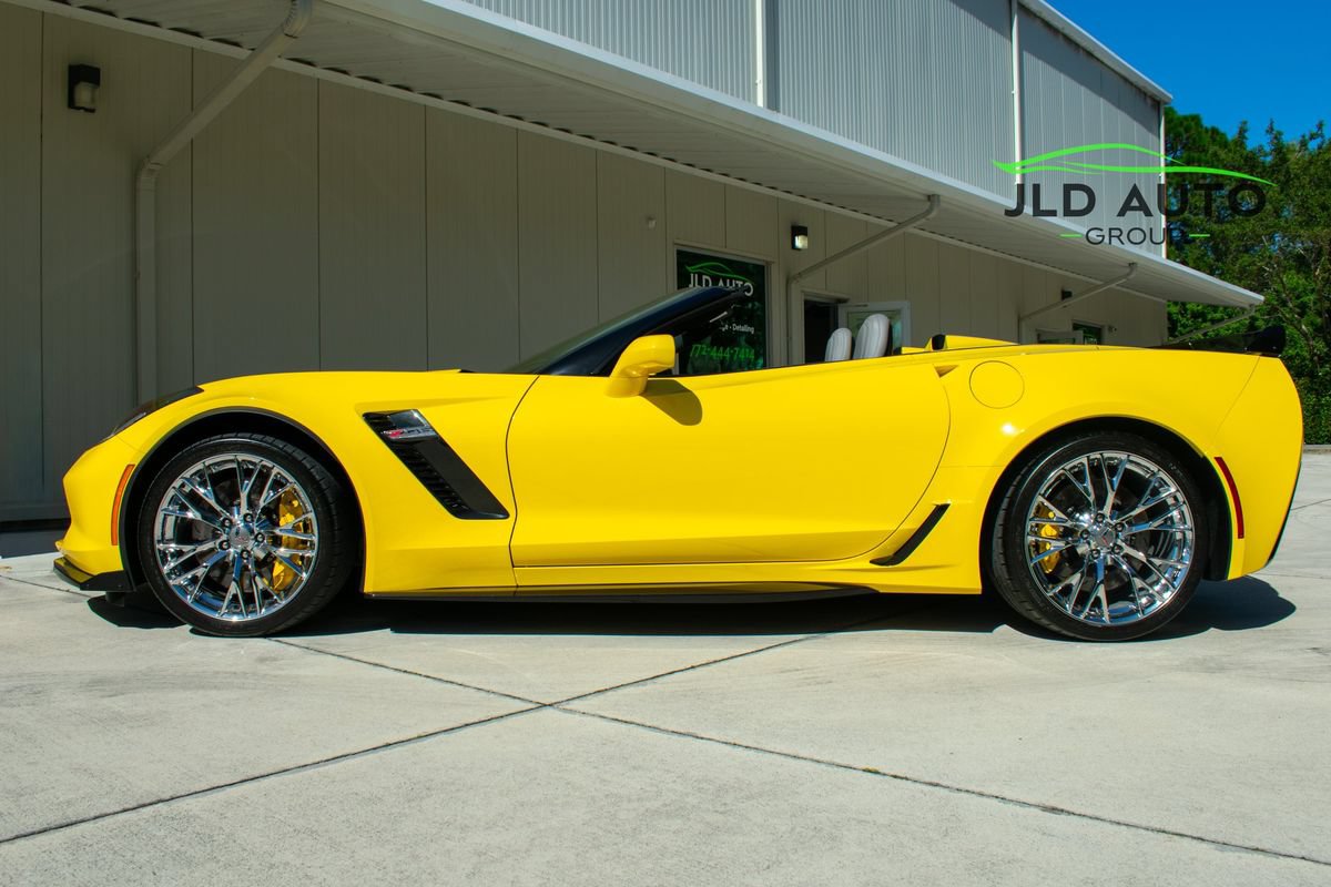 Used 2018 Chevrolet Corvette Z06 RWD image 5