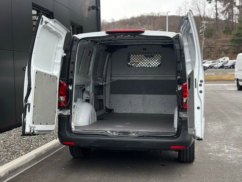 Used 2022 Mercedes-Benz Metris image 48