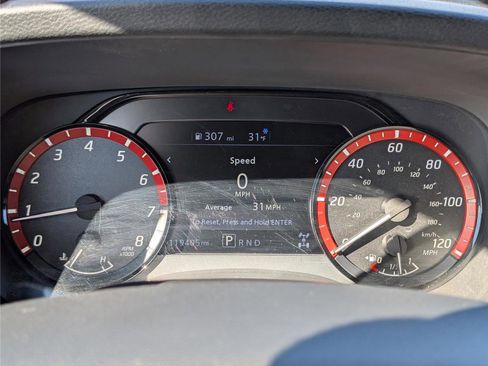 Used 2022 Nissan Frontier PRO-4X w/ Off-Road Protection Package image 29