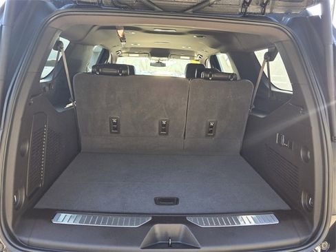 Used 2022 GMC Yukon XL Denali image 17