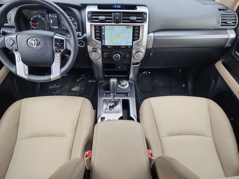 Used 2022 Toyota 4Runner SR5 Premium AWD/4WD image 19