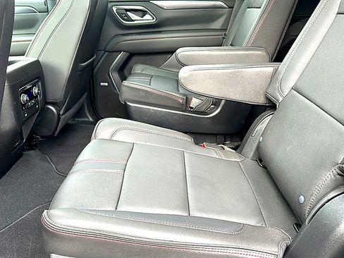 Used 2024 Chevrolet Tahoe RST w/ Luxury Package AWD/4WD image 19