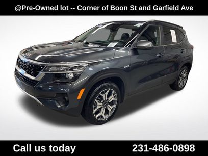 Used 2023 Kia Seltos EX
