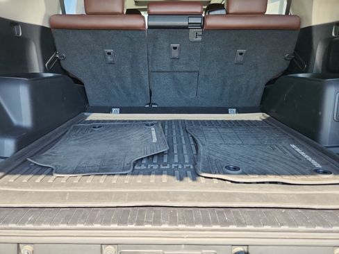 Used 2015 Toyota 4Runner Limited AWD/4WD image 33