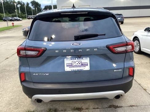 Used 2023 Ford Escape Active w/ Tech Pack #2 AWD/4WD image 11