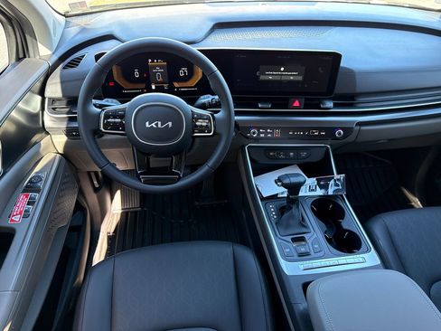 New 2026 Kia Carnival LXS image 19