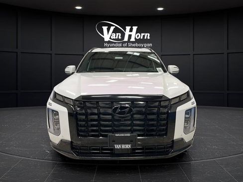 Used 2024 Hyundai Palisade Calligraphy AWD/4WD image 2