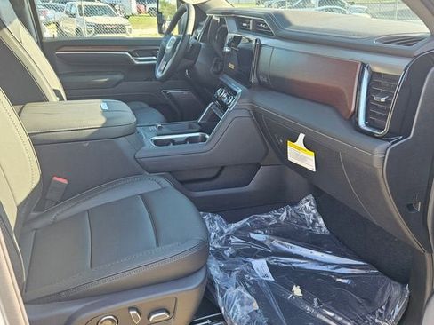 New 2026 GMC Sierra 3500 Denali image 15